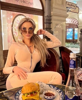 Проститутка Сабнова : Дина